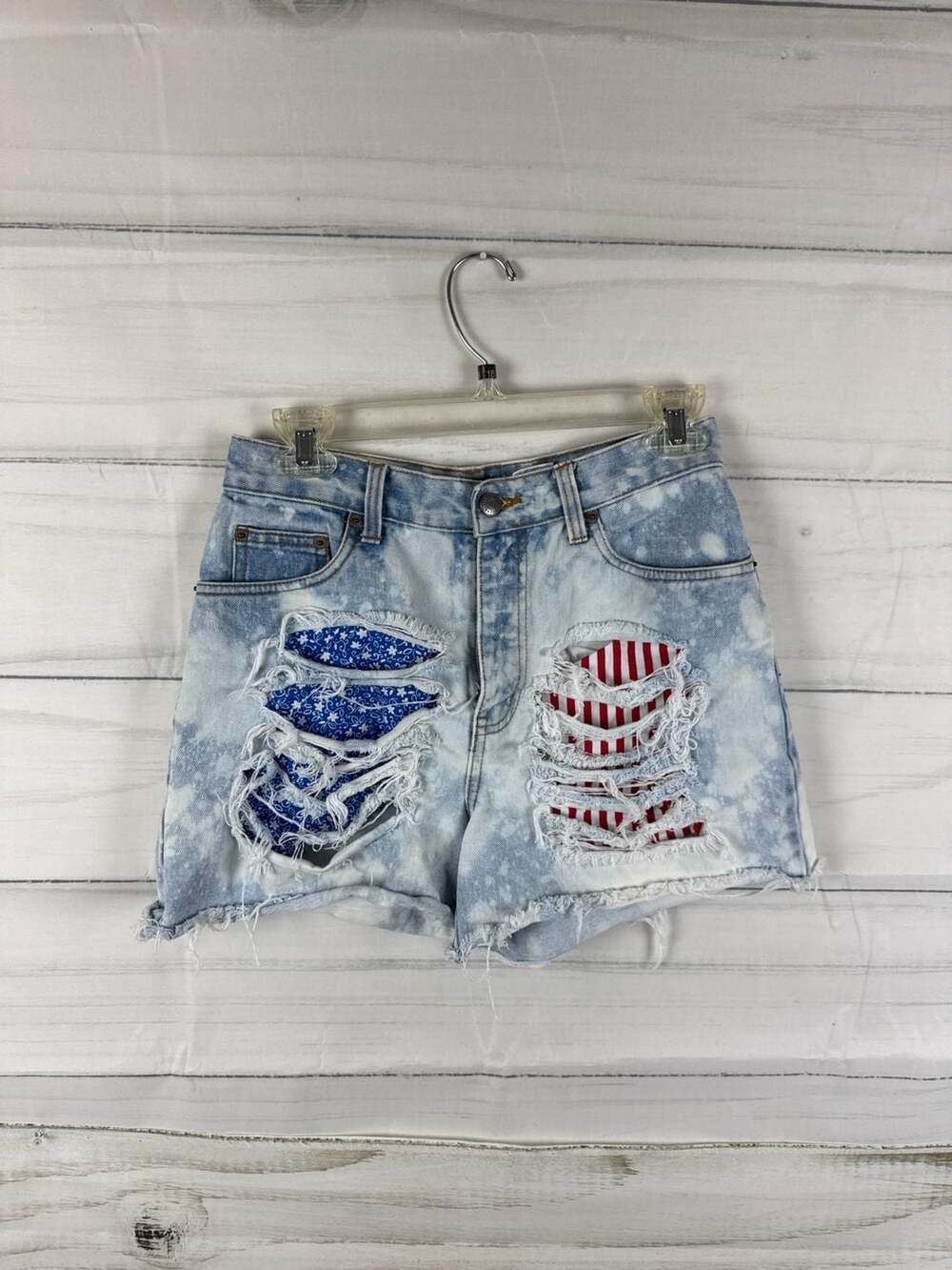 Bill Blass Jeanswear Vintage Acid Wash American Flag Distressed Denim Shorts